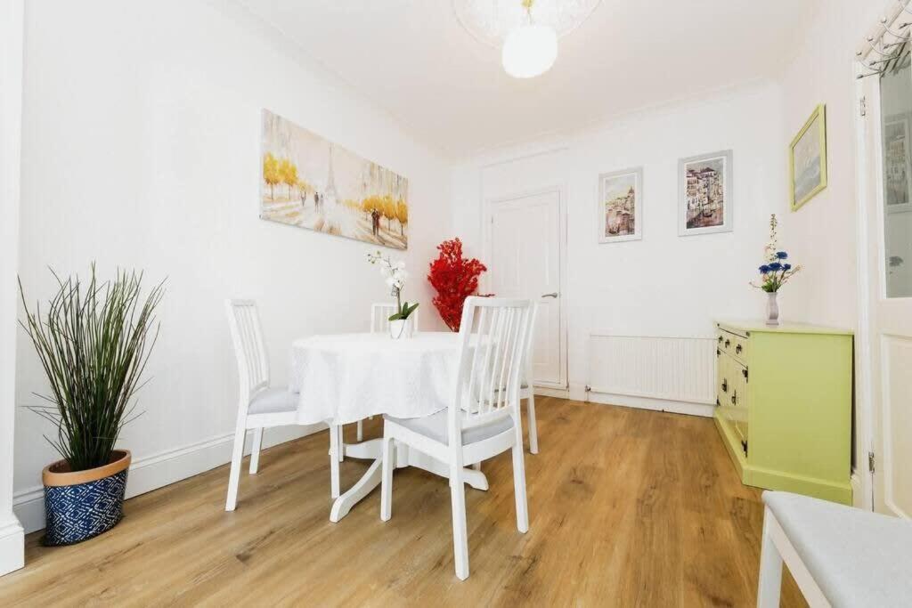 Your Chic 3Br Home Comfort And Style In Londýn Exteriér fotografie